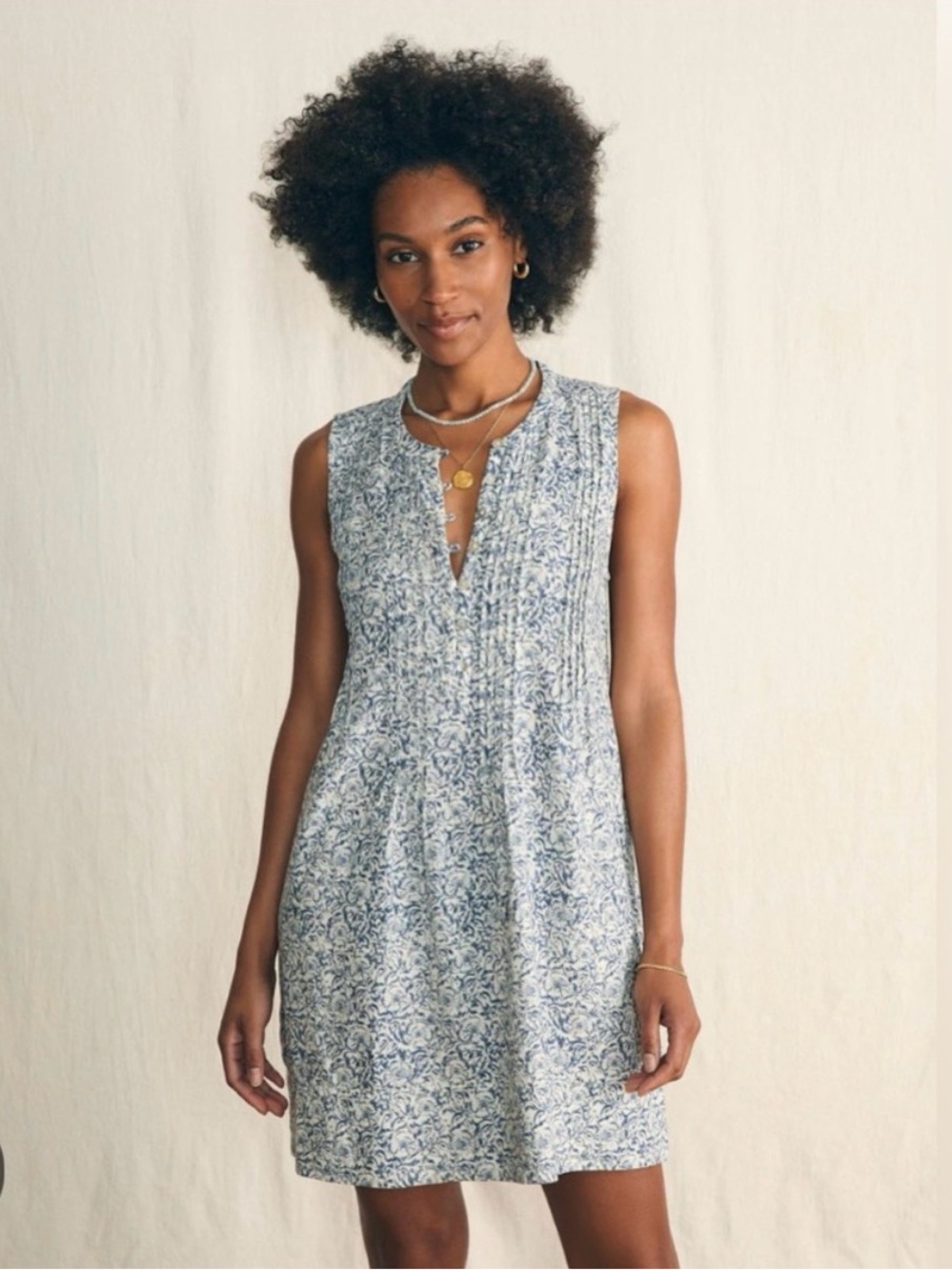 Isha Faherty Blue and White Floral Sleeveless Mini Dress